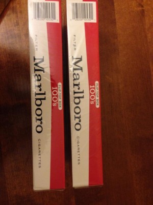 Marlboro 100 box 4.JPG