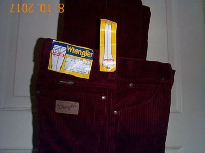 Wrangler cords 32x32 made in Scotland 1.jpg