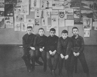 Школьники 1932 года.jpg