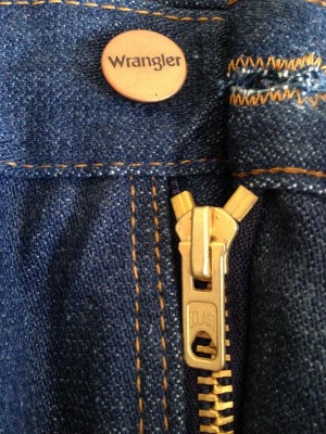 Wrangler 110345V  34x34 5.JPG