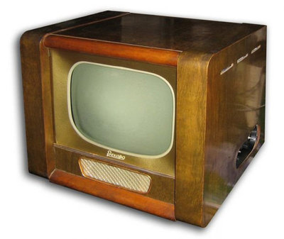 Телевизор Рекорд. начало 1960-х гг. ссср.jpg
