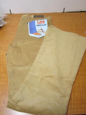 Lee riders cords 34x36 1.jpg